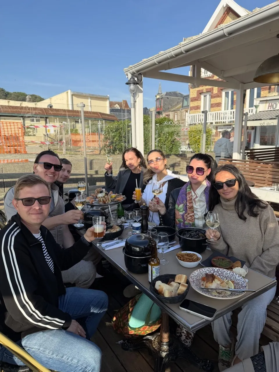 A ProTours group enjoying lunch together in Étretat